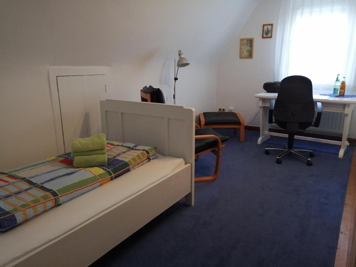 Apartment & Zimmer Familie Trescher Тюбинген Экстерьер фото