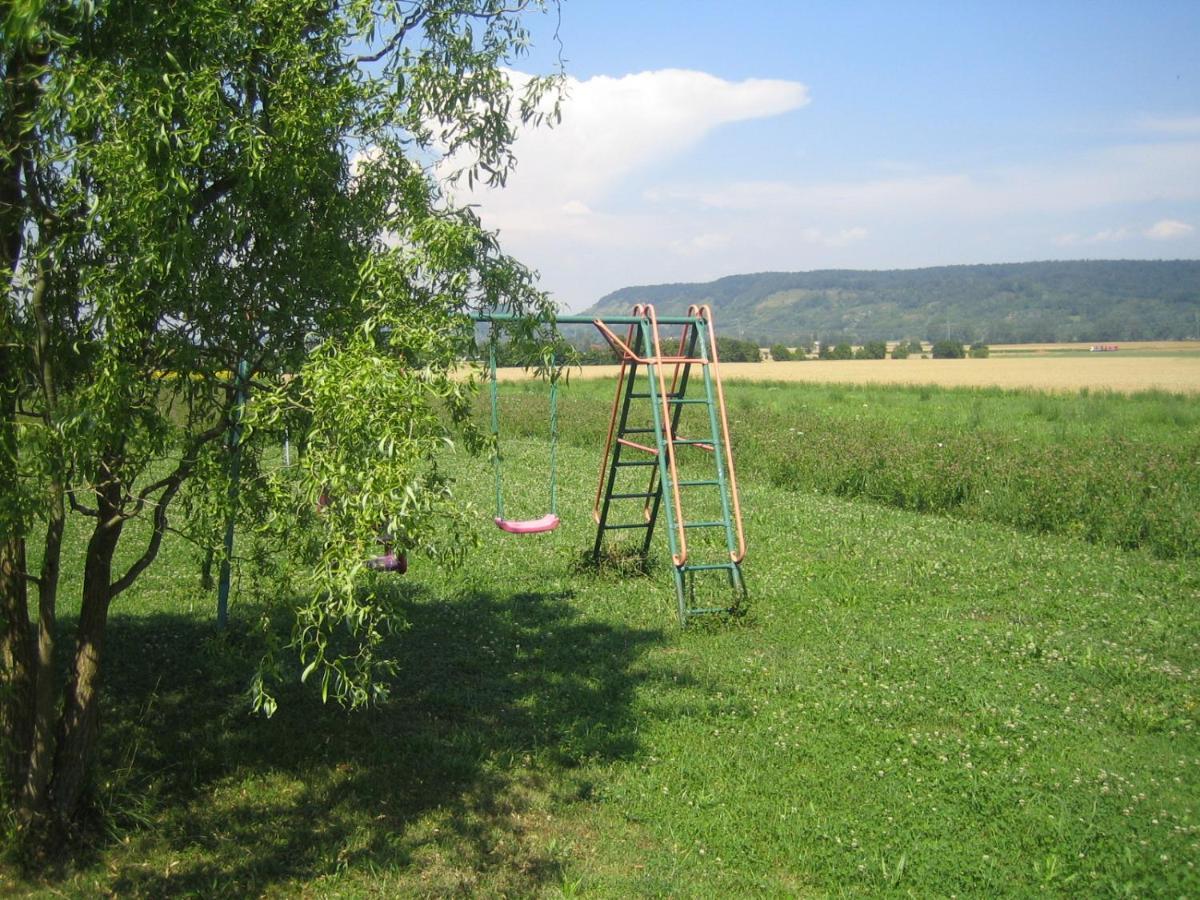 Apartment & Zimmer Familie Trescher Тюбинген Экстерьер фото