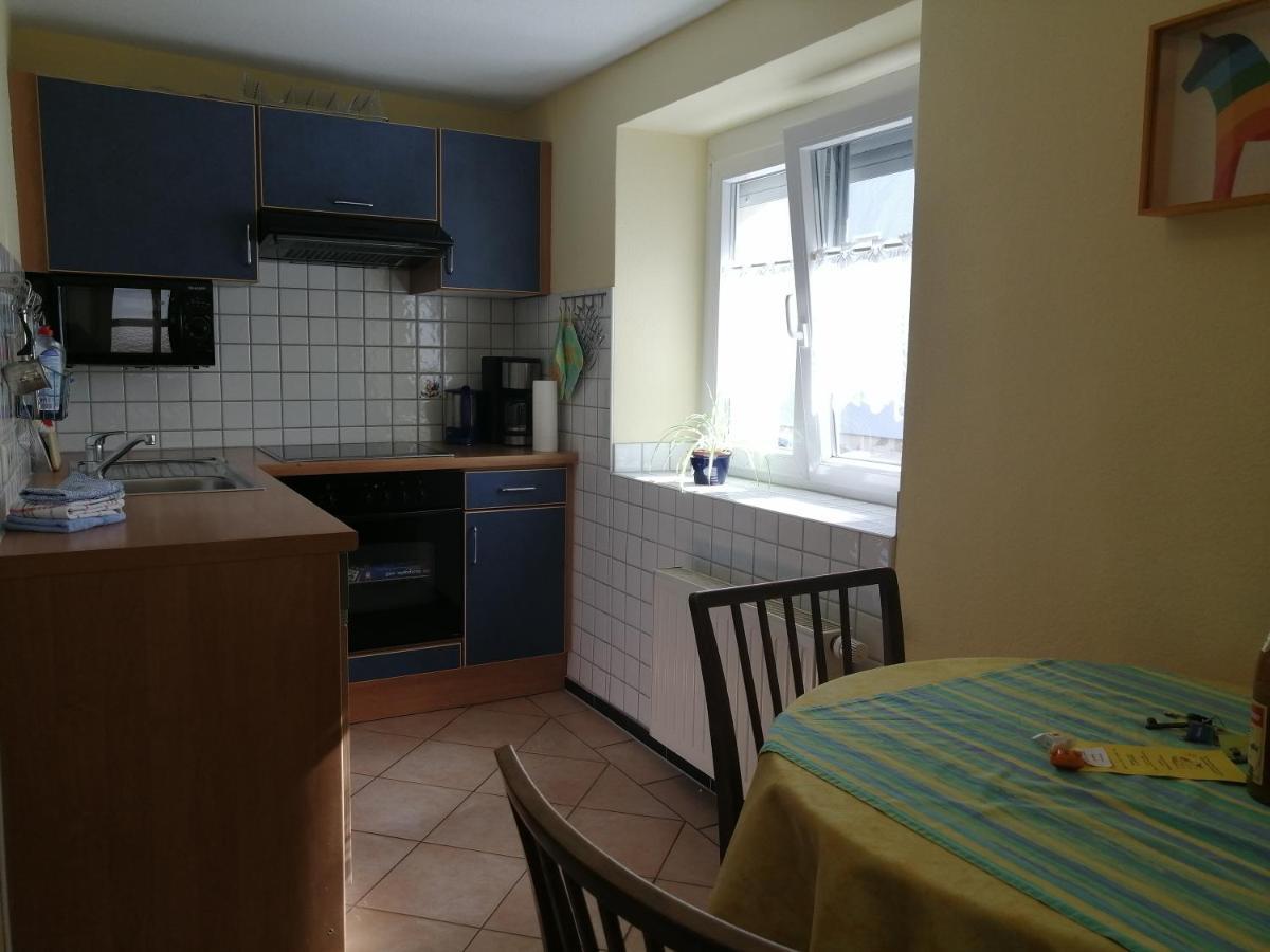 Apartment & Zimmer Familie Trescher Тюбинген Экстерьер фото