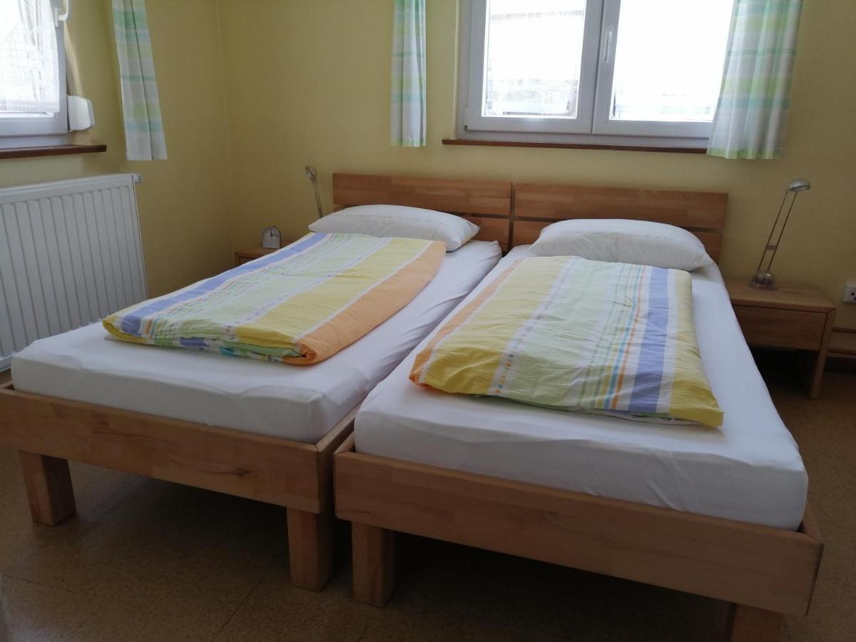 Apartment & Zimmer Familie Trescher Тюбинген Экстерьер фото