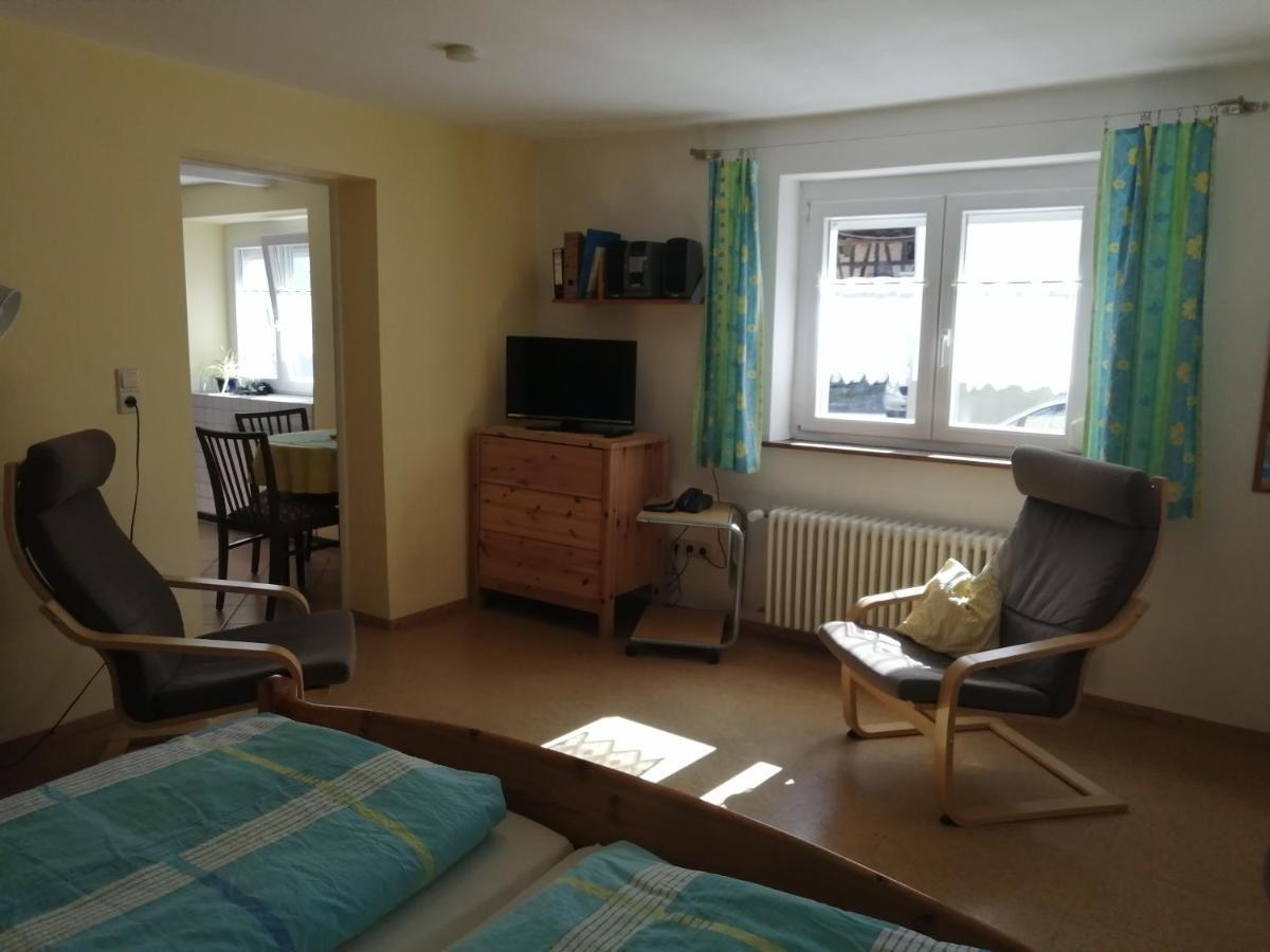 Apartment & Zimmer Familie Trescher Тюбинген Экстерьер фото