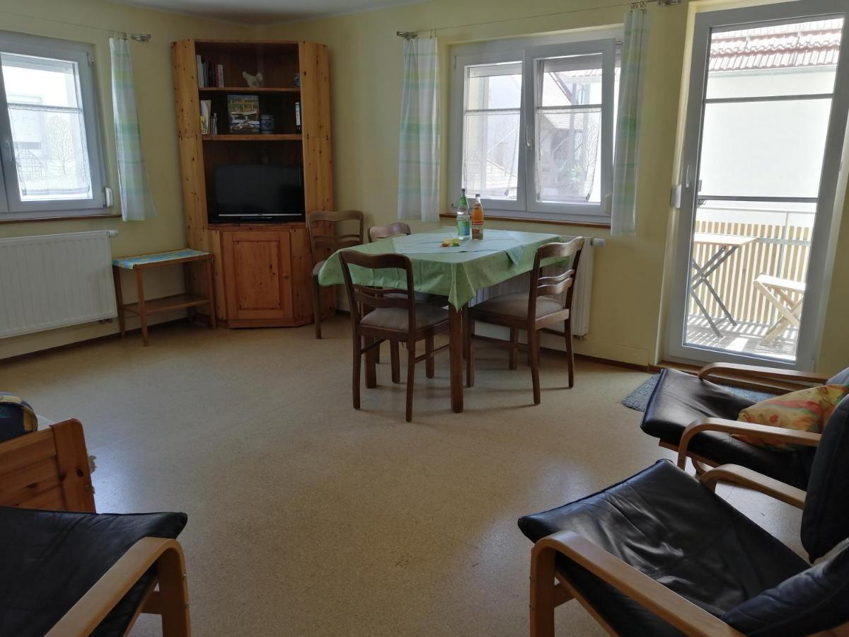 Apartment & Zimmer Familie Trescher Тюбинген Экстерьер фото