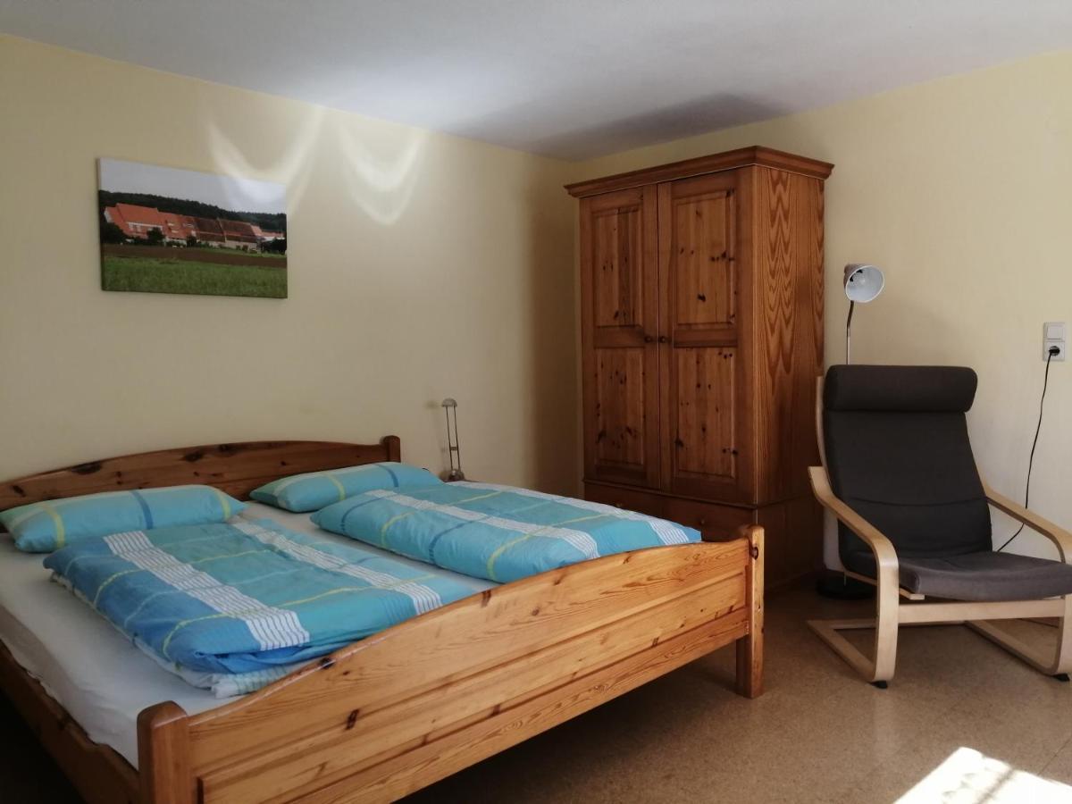 Apartment & Zimmer Familie Trescher Тюбинген Экстерьер фото